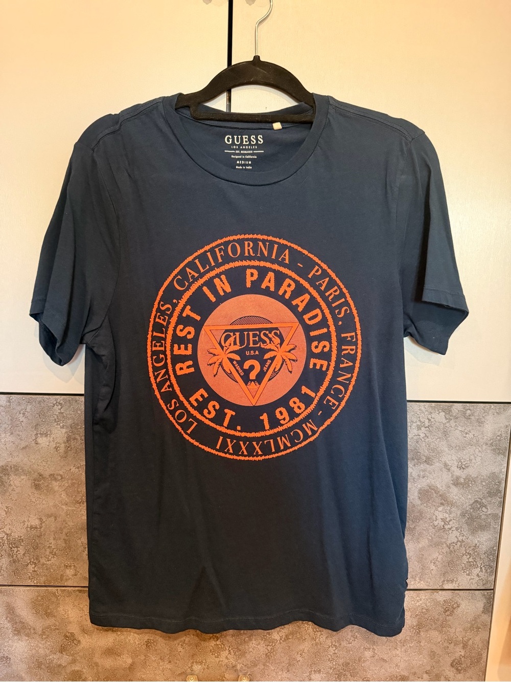 Guess t-shirt